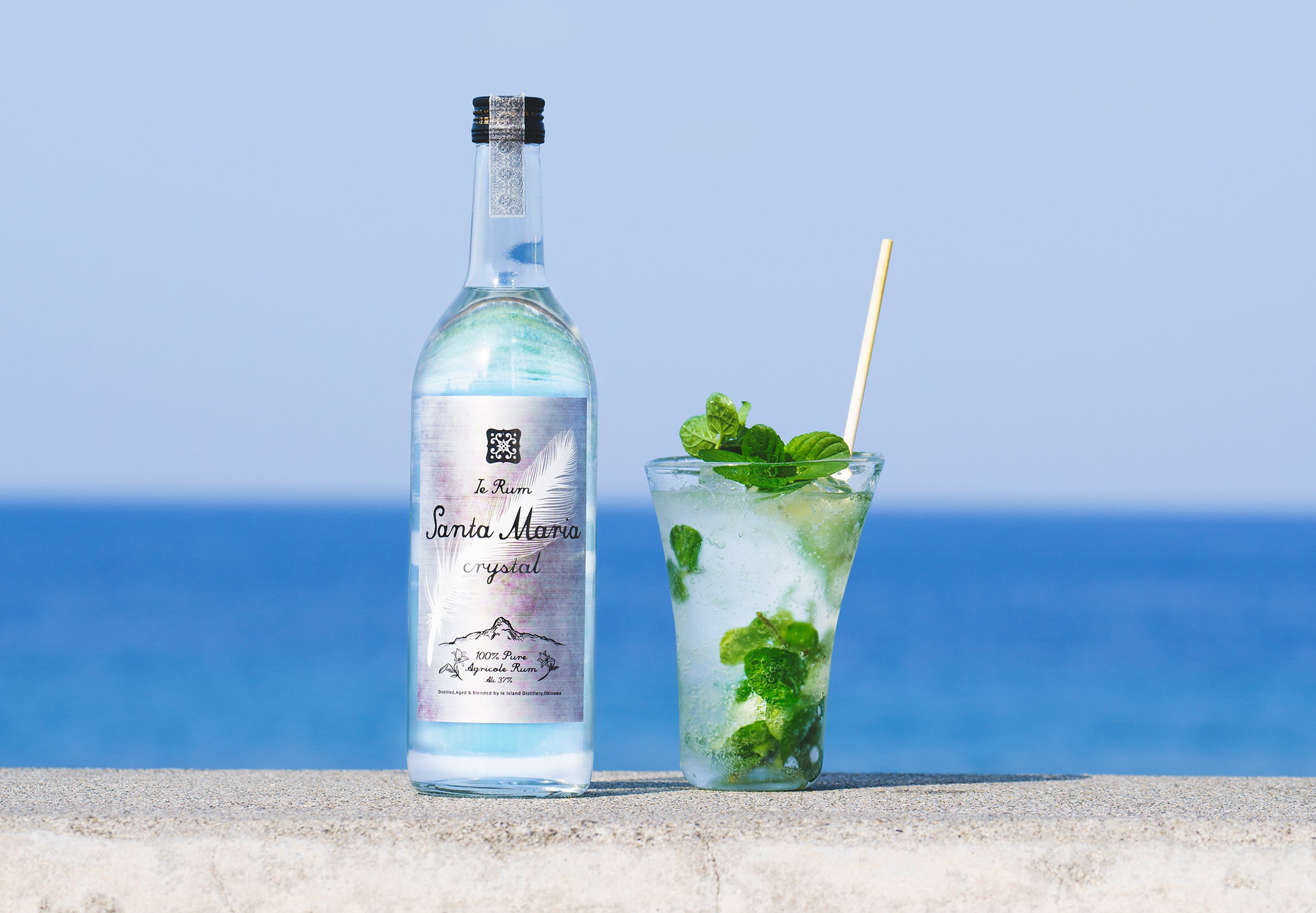 Okinawa IeRum Santa Maria Liquor Crystal 720ml